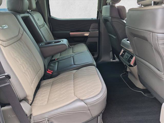 Used 2025 Ford F250 Platinum w/ Platinum Plus Package AWD/4WD image 21