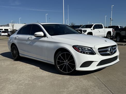 Used 2021 Mercedes-Benz C 300 Sedan image 2