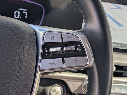 Used 2025 Kia Telluride S image 28