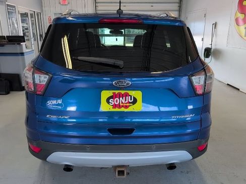 Used 2017 Ford Escape Titanium AWD/4WD image 4