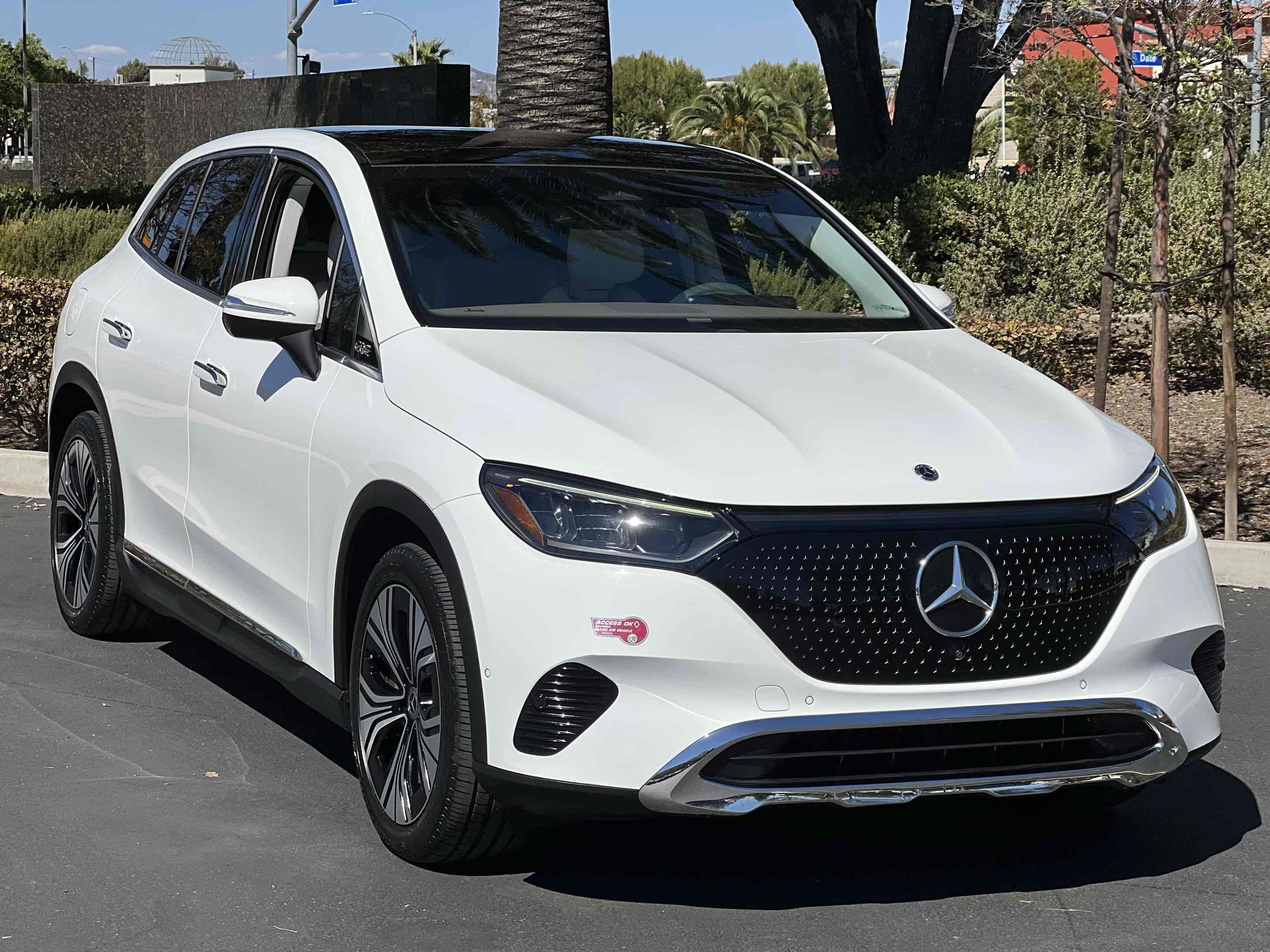 Used 2023 Mercedes-Benz EQE 350+ SUV image 23