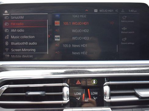 Used 2020 BMW X7 xDrive40i w/ M Sport Package AWD/4WD image 17
