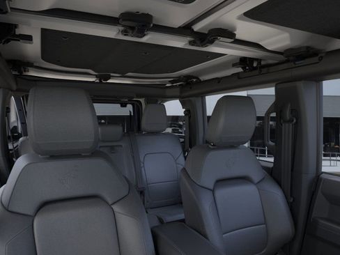 New 2025 Ford Bronco Badlands AWD/4WD image 12