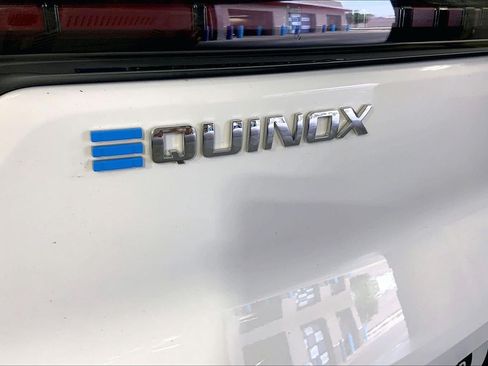 Used 2024 Chevrolet Equinox EV LT FWD image 8