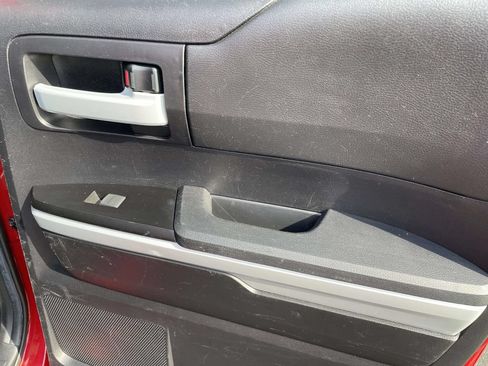 Used 2019 Toyota Tundra SR5 RWD image 9