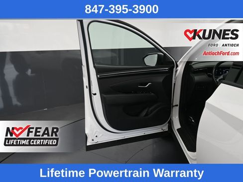 Used 2024 Hyundai Tucson Limited image 17