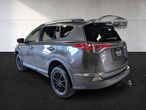 Used 2017 Toyota RAV4 LE image 8