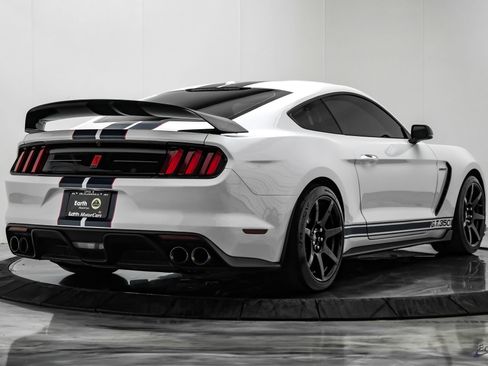 Used 2019 Ford Mustang Shelby GT350R w/ GT350R Equipment Group 920A RWD image 17