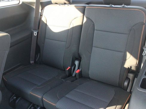 Used 2023 GMC Acadia AT4 AWD/4WD image 37