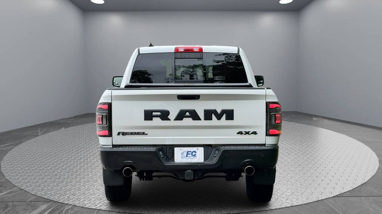 Used 2017 RAM 1500 Rebel w/ Luxury Group AWD/4WD image 5