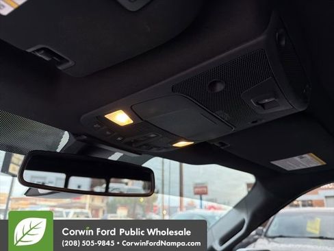 Used 2015 Ford F150 Platinum w/ Equipment Group 701A Luxury image 19