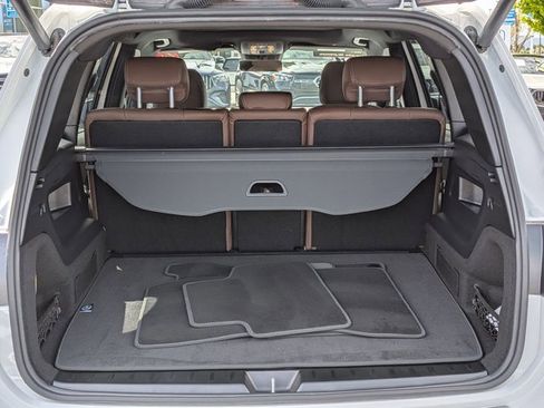 Used 2026 Mercedes-Benz GLB 250 4MATIC image 6