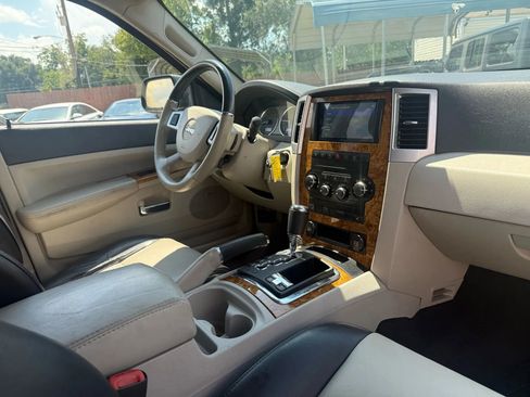 Used 2009 Jeep Grand Cherokee Limited image 18