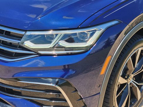 Used 2024 Volkswagen Tiguan SEL R-Line AWD/4WD image 9