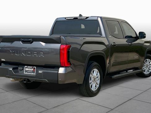 Used 2023 Toyota Tundra SR5 w/ SR5 Premium Package image 13