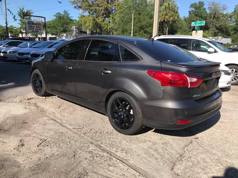 Used 2016 Ford Focus SE w/ Equipment Group 201A FWD image 13