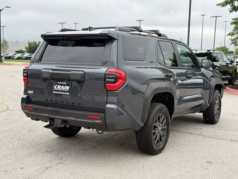 Used 2025 Toyota 4Runner SR5 AWD/4WD image 7