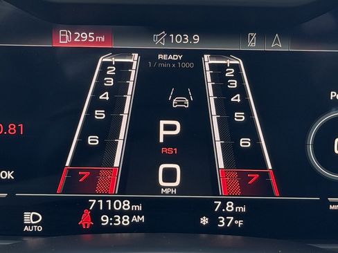 Used 2021 Audi RS Q8 4.0T w/ Carbon Optic Package image 34