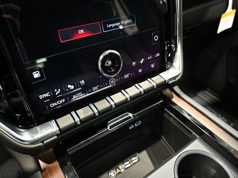 New 2026 GMC Yukon XL Denali w/ Denali Reserve Package image 21