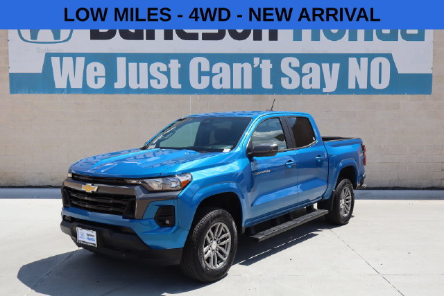 Used 2023 Chevrolet Colorado LT w/ LT Convenience Package AWD/4WD image 1