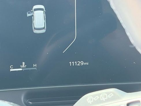 Used 2025 Kia Carnival SX Prestige image 25