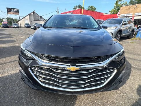 Used 2023 Chevrolet Malibu LT FWD image 2