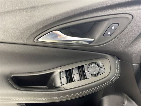 Used 2022 Buick Encore GX Preferred w/ Cold Weather Comfort Package image 26