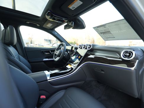 New 2026 Mercedes-Benz GLC 300 4MATIC image 36