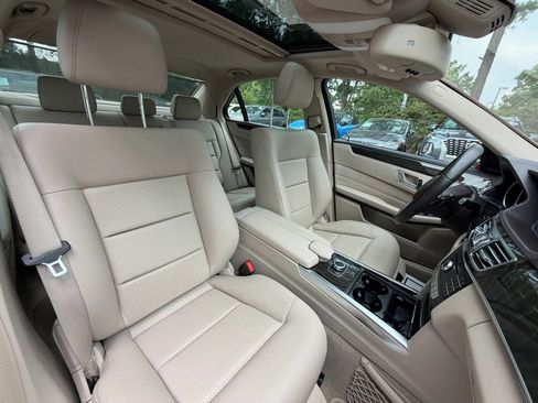 Used 2016 Mercedes-Benz E 350 4MATIC Sedan w/ Parking Assist Package image 9