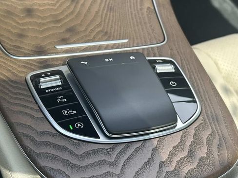 Used 2023 Mercedes-Benz E 350 4MATIC Sedan image 15