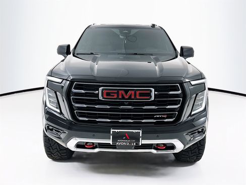 Used 2025 GMC Yukon AT4 w/ AT4 Premium Package image 2