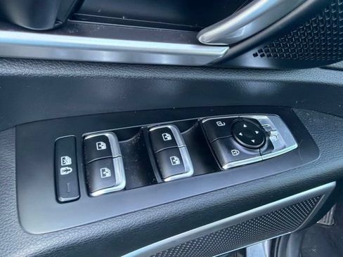 Used 2024 Kia Telluride S w/ S Sunroof Package AWD/4WD image 24