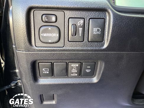 Used 2023 Toyota 4Runner Limited AWD/4WD image 24