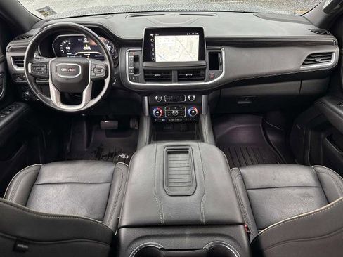 Used 2022 GMC Yukon XL SLT image 19