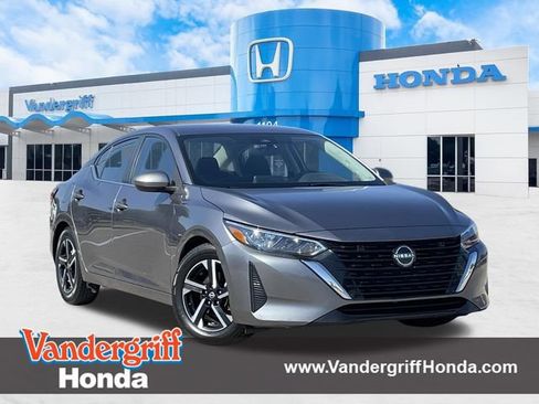 Used 2024 Nissan Sentra SV FWD image 1
