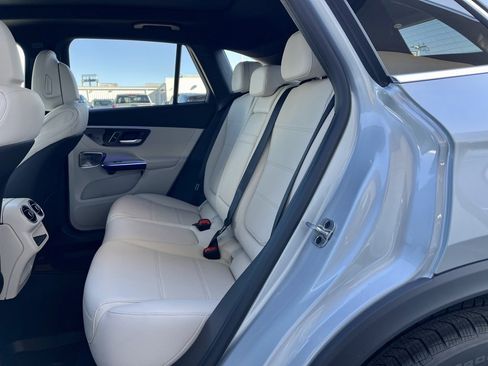 Certified 2025 Mercedes-Benz GLC 350e 4MATIC image 4
