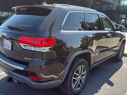 Used 2017 Jeep Grand Cherokee Limited AWD/4WD image 2