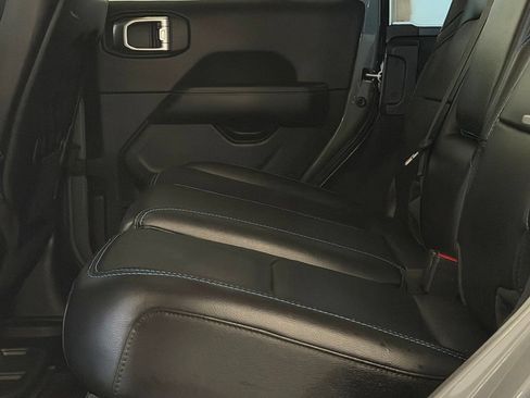 Used 2023 Jeep Wrangler Unlimited Rubicon 4xe w/ Cold Weather Group AWD/4WD image 24