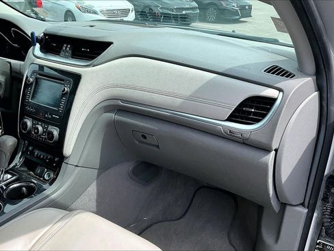 Used 2017 Chevrolet Traverse Premier AWD/4WD image 15
