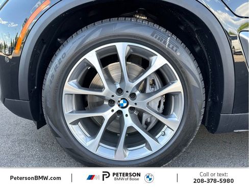 New 2026 BMW X5 xDrive50e w/ Premium Package AWD/4WD image 37