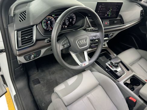 Used 2025 Audi Q5 e Premium Plus image 4