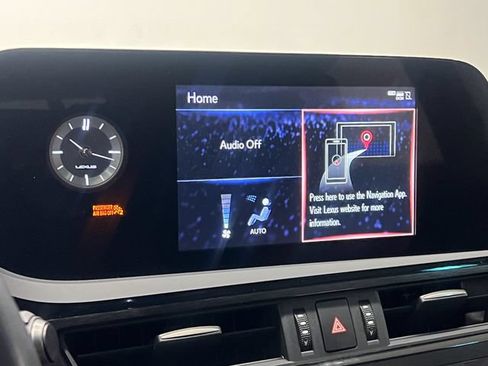 Certified 2022 Lexus ES 300h w/ Premium Package FWD image 19