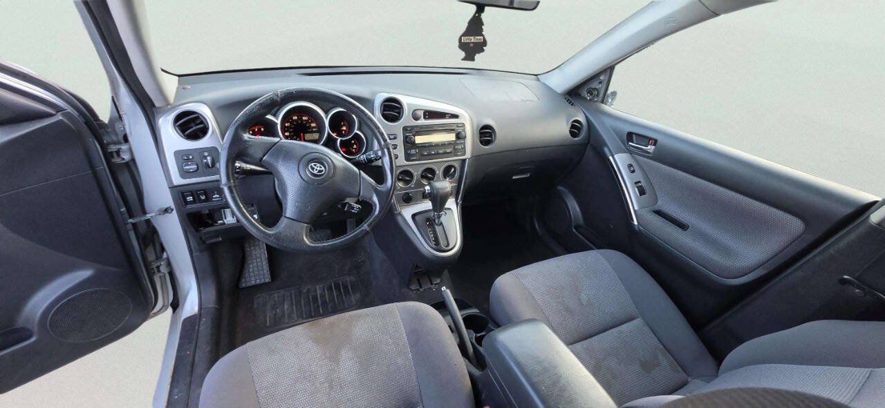 Used 2006 Toyota Matrix XR w/ Extra Value Pkg 2 FWD image 8