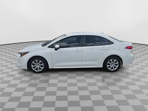 Used 2023 Toyota Corolla LE FWD image 5