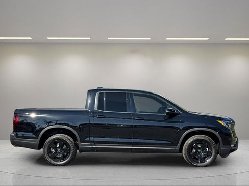 New 2026 Honda Ridgeline Black Edition image 6
