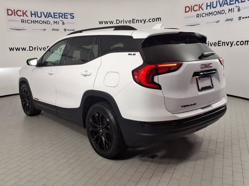 Used 2020 GMC Terrain SLE w/ Driver Convenience Package image 6