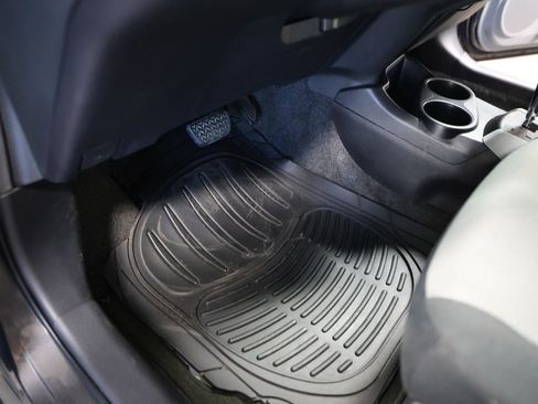 Used 2013 Toyota Prius C Three image 22