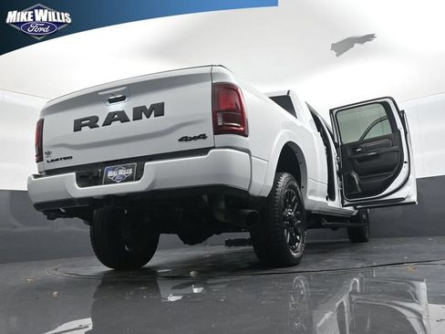 Used 2025 RAM 2500 Limited AWD/4WD image 19