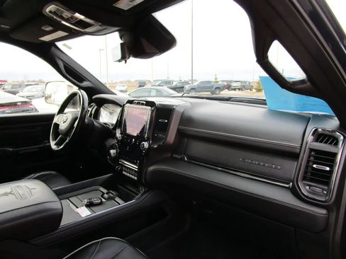 Used 2022 RAM 2500 Limited AWD/4WD image 21