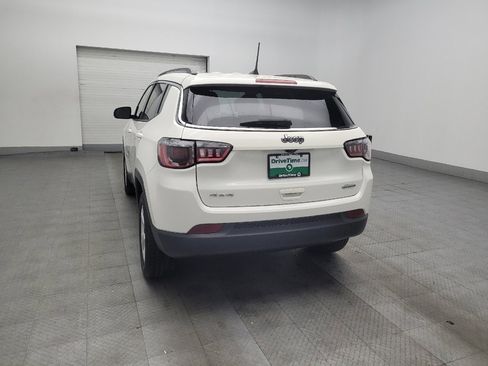 Used 2018 Jeep Compass Latitude w/ Popular Equipment Group AWD/4WD image 5